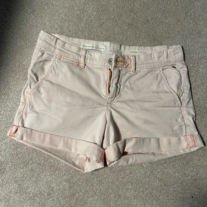 Pilcro and letterpress SHORTS hyphen
